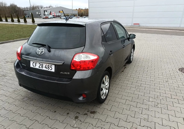 Toyota Auris cena 25900 przebieg: 201250, rok produkcji 2010 z Lębork małe 154